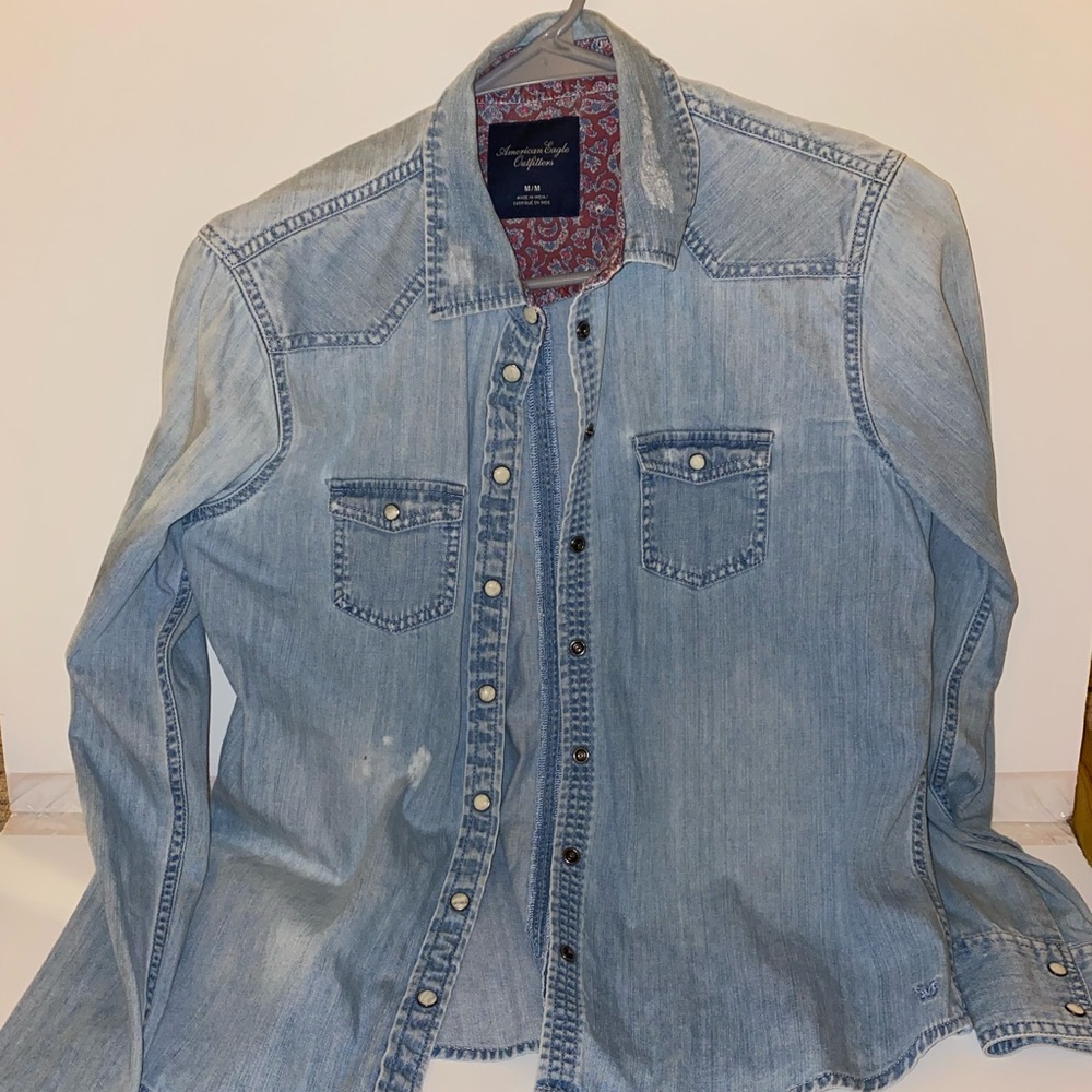 American Eagle Distressed Jean Shirt